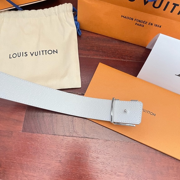 Louis Vuitton belt - Picture 3 of 7